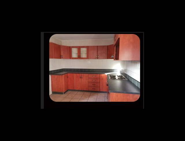 3 BEDROOM PROPERTY TO RENT IN BAYVIEW